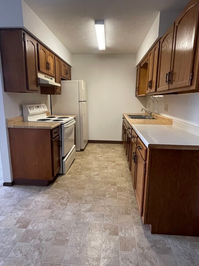 5567 Whispering Way, Loves Park, IL 61111 Townhome Rentals in Loves