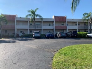 Building Photo - 2500 Fiore Way