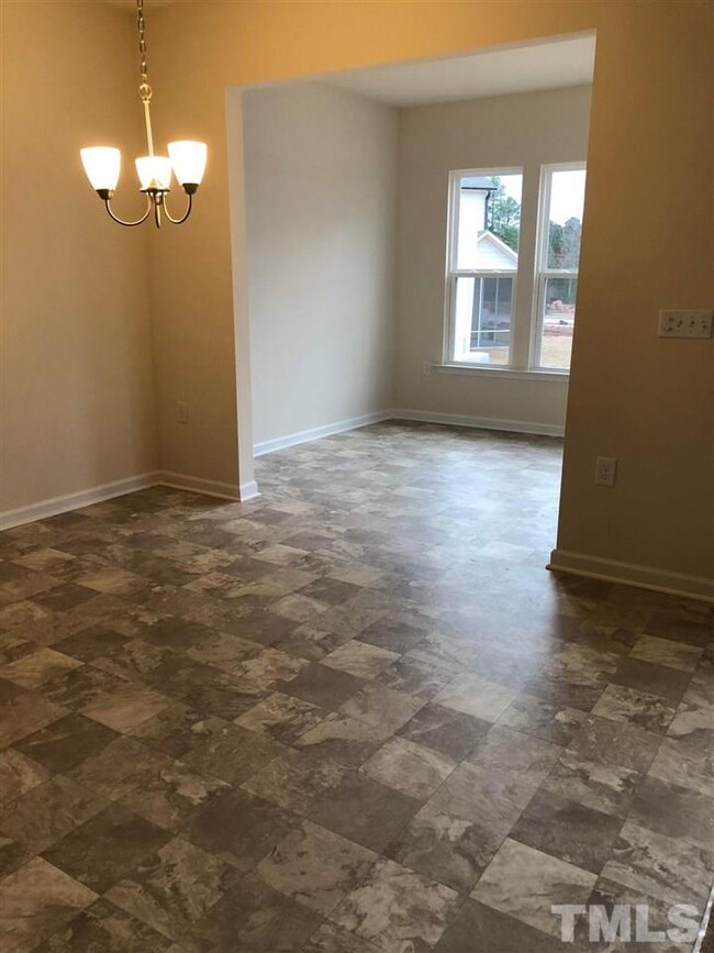 Building Photo - 1508 Chesterfield Ln