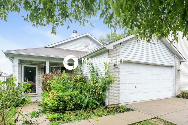 Foto del edificio - 3 Bedroom Pet-Friendly Home in Indianapolis, IN with Main Street Renewal