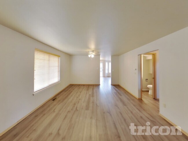 Foto del edificio - 6031 Thornbury Pl SE