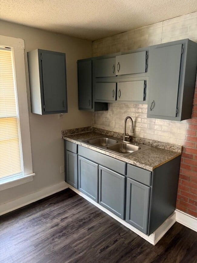 Photo - Great Property in quite Neighborhood House