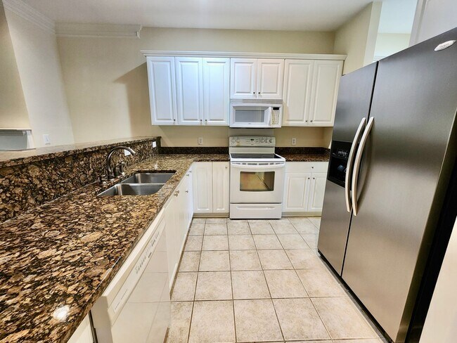 Foto del edificio - Luxury condo in Charleston National with g...