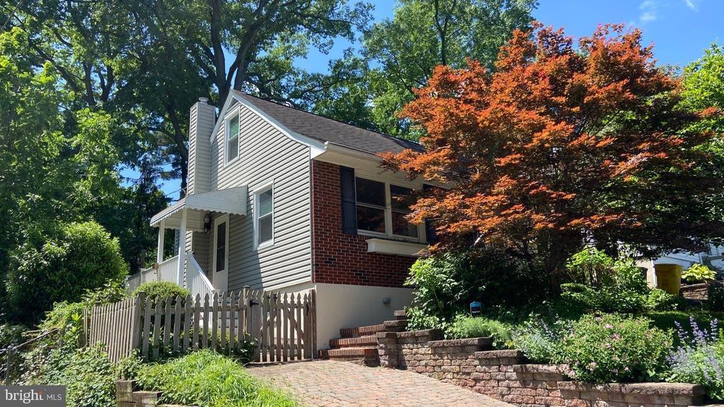 Foto principal - 417 W Maple Rd