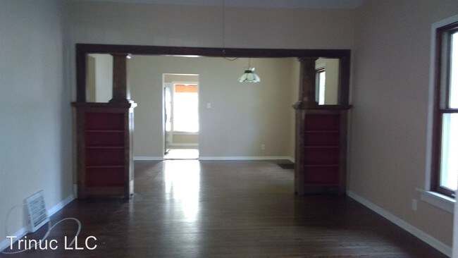 Building Photo - 2 br, 2 bath House - 1020 S 2nd