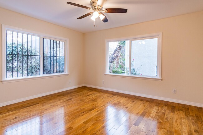 Foto del edificio - 180 S Mountain View Ave