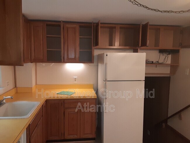 Foto del edificio - 4 Stoneham Ct