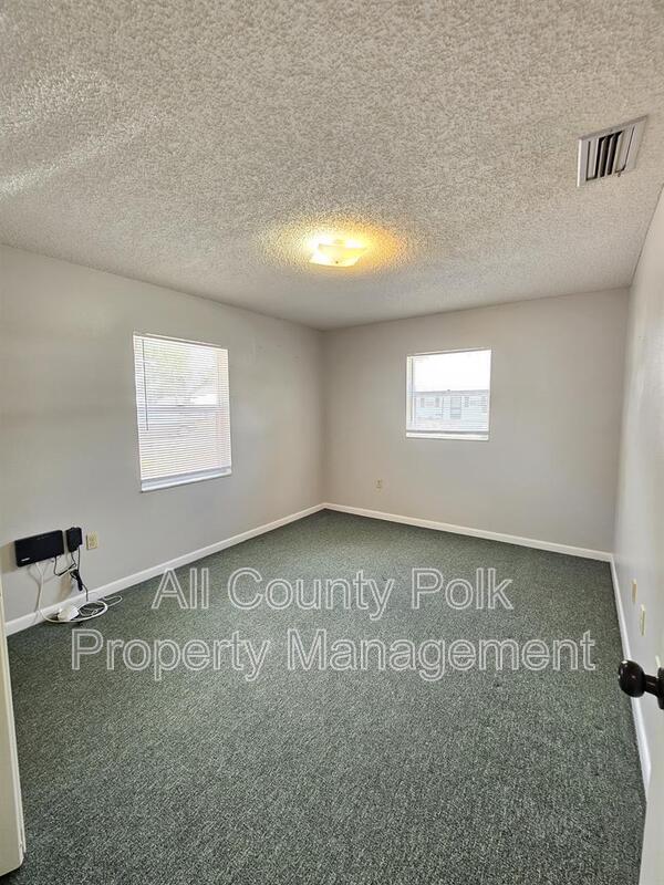 Foto del edificio - 455 Buck Moore Rd