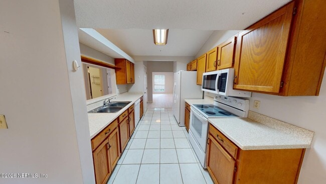 Foto del edificio - 12644 Thicket Ridge Dr