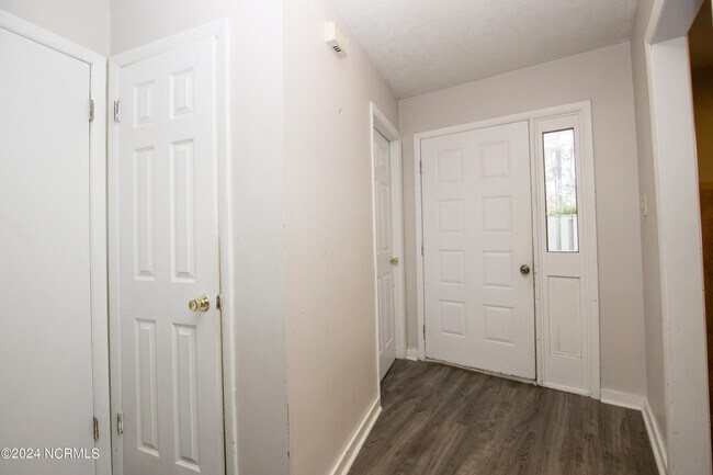 Building Photo - 134 Mallard Cove