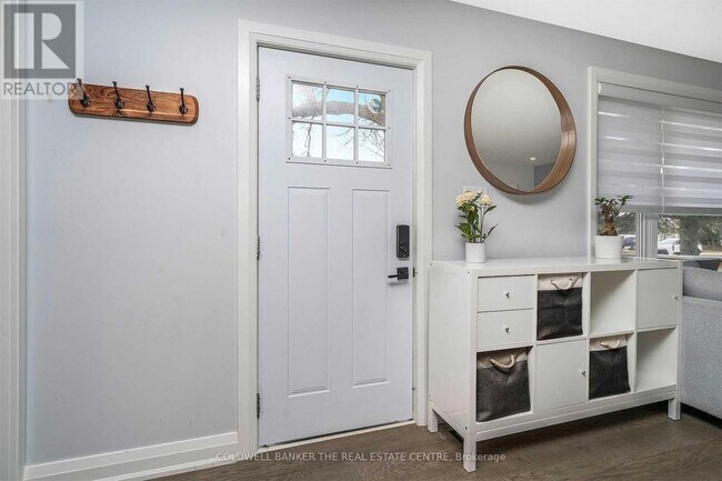 Photo du bâtiment - 107 Main St N