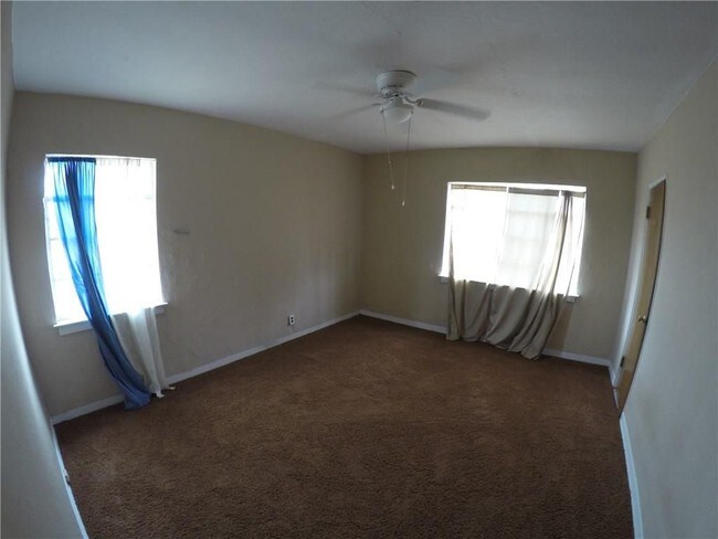 Building Photo - 1537 Peter Hurd Dr