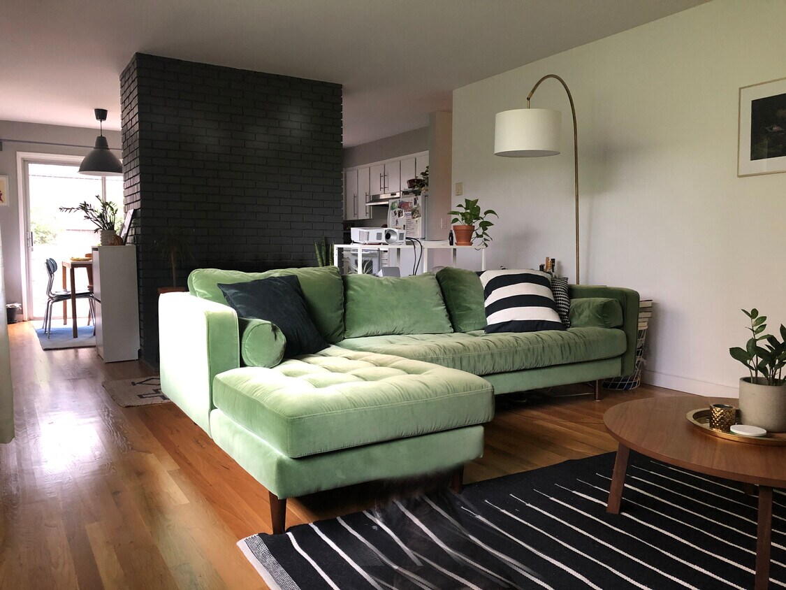 Foto principal - 4009 SE Brooklyn St