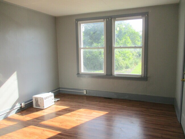 Foto del edificio - 324 Park Rd