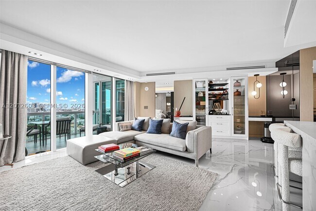 Foto del edificio - 1000 South Pointe Dr