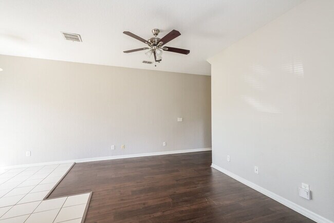 Building Photo - 7041 Opal Dr