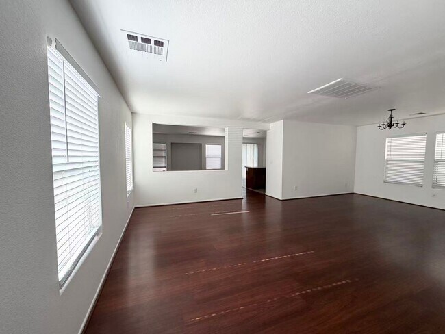 Foto del edificio - 9148 Spirit Canyon Ave