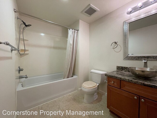 Foto del edificio - 2 br, 2 bath House - 809 Auzerais Ave #439