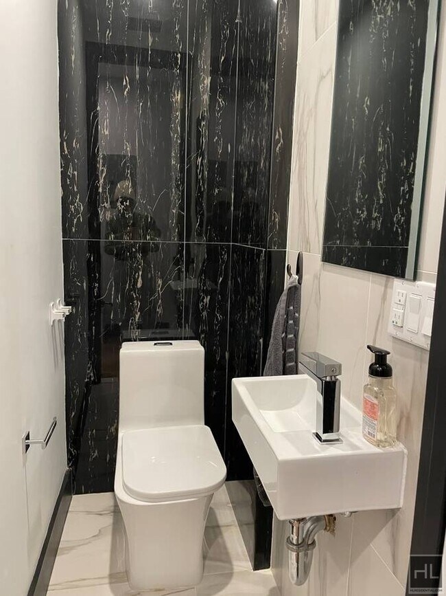 Foto del edificio - 290 Union Ave