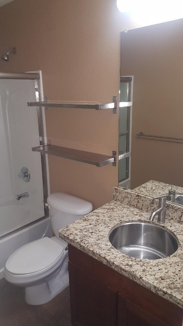 Foto del edificio - Gorgeous 3 story townhome!