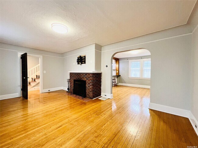 Building Photo - 16 Avenue A