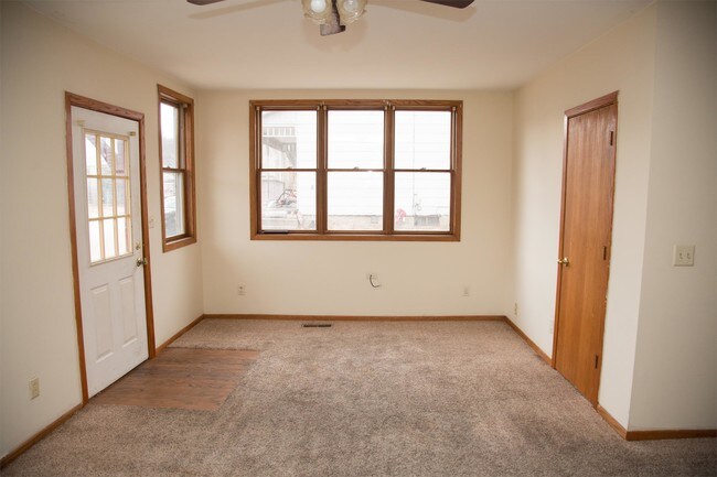 Photo - 575 Almond St