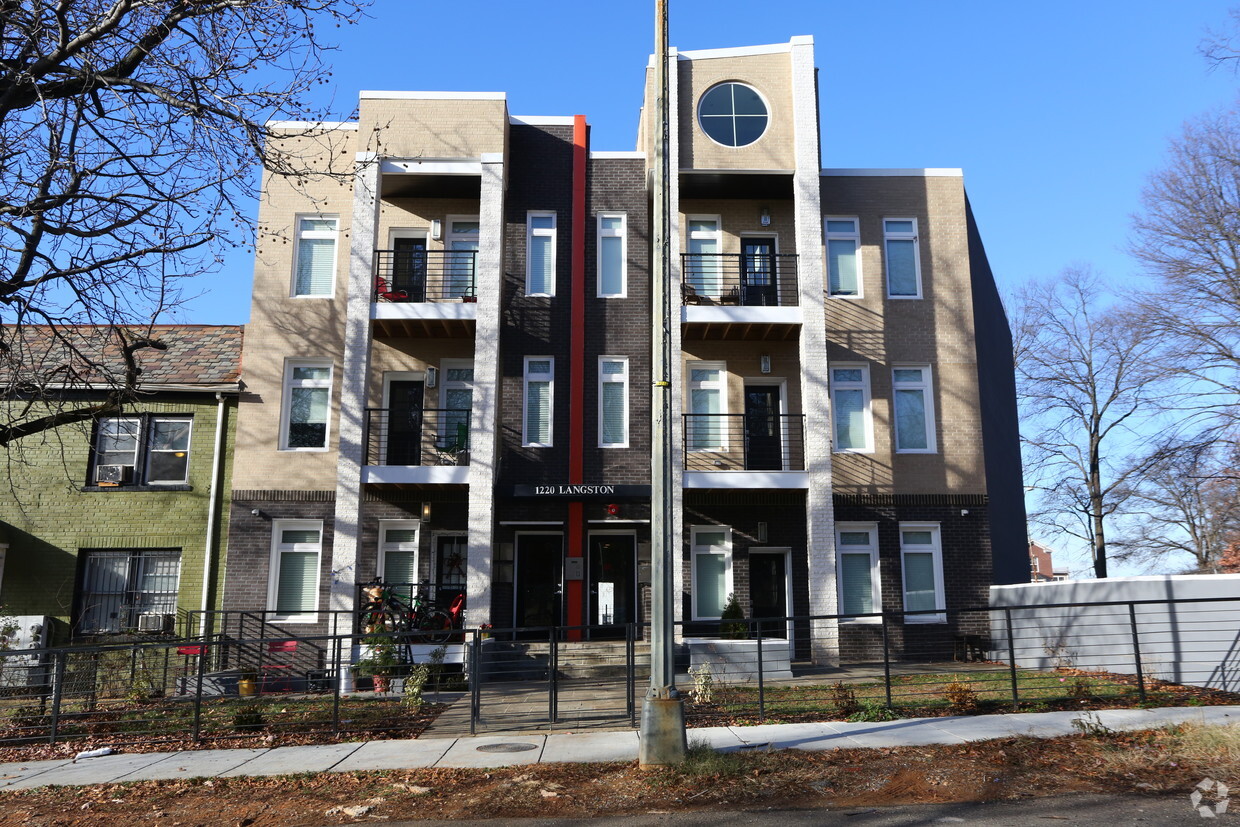 Building Photo - Langston Condos