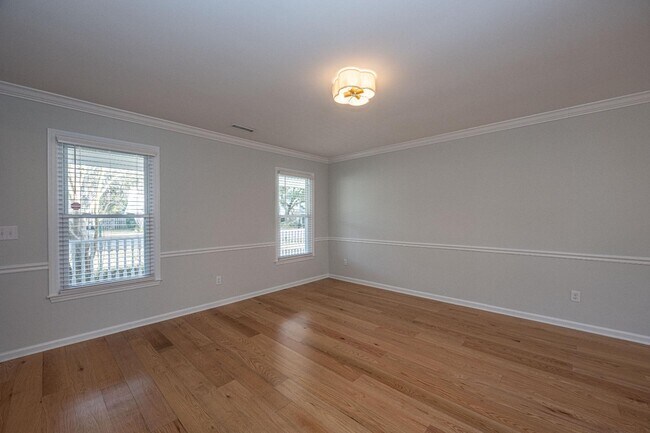 Foto del edificio - 927 Portabella Ln