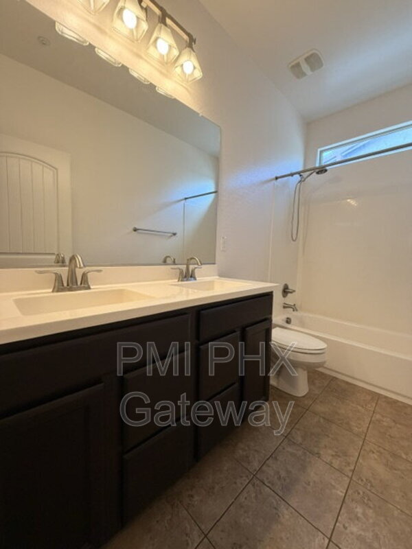 Building Photo - 5169 S Moccasin Trail