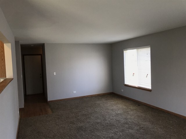 Building Photo - 2274 N Salem Lane