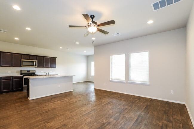 Building Photo - 20835 Olive Leaf St