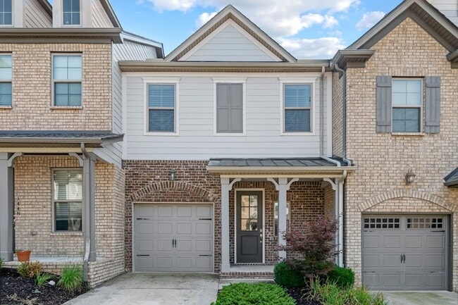 Building Photo - 1444 Channing Dr