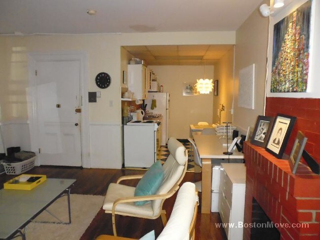Building Photo - 291 Beacon St