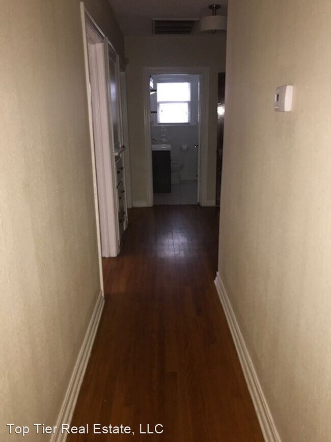 Foto del edificio - 3 br, 2 bath House - 2108 NW 27th St