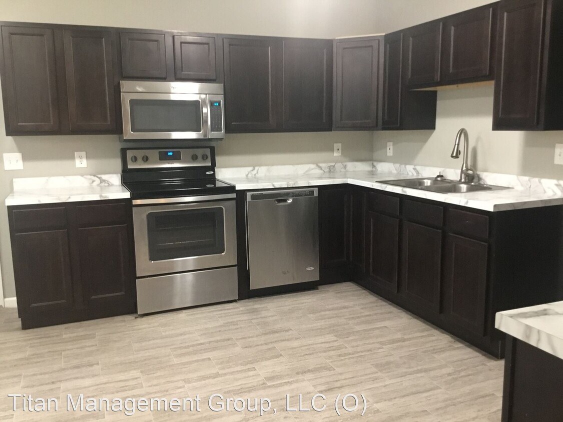 Foto principal - 3 br, 1.5 bath House - 1229 Wabash Avenue
