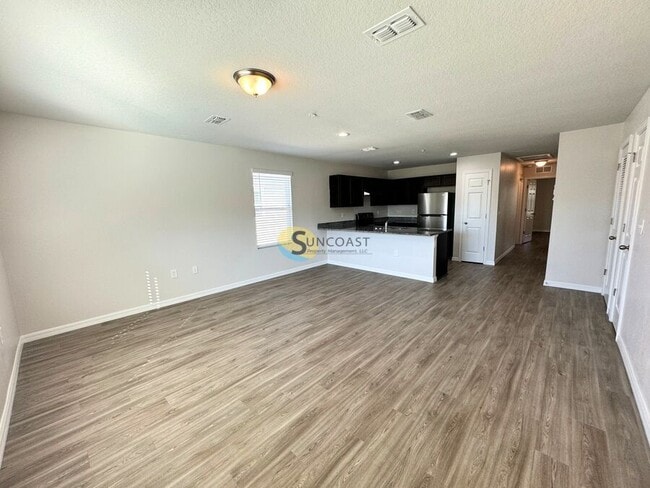 Building Photo - 7637 Mailes Ct