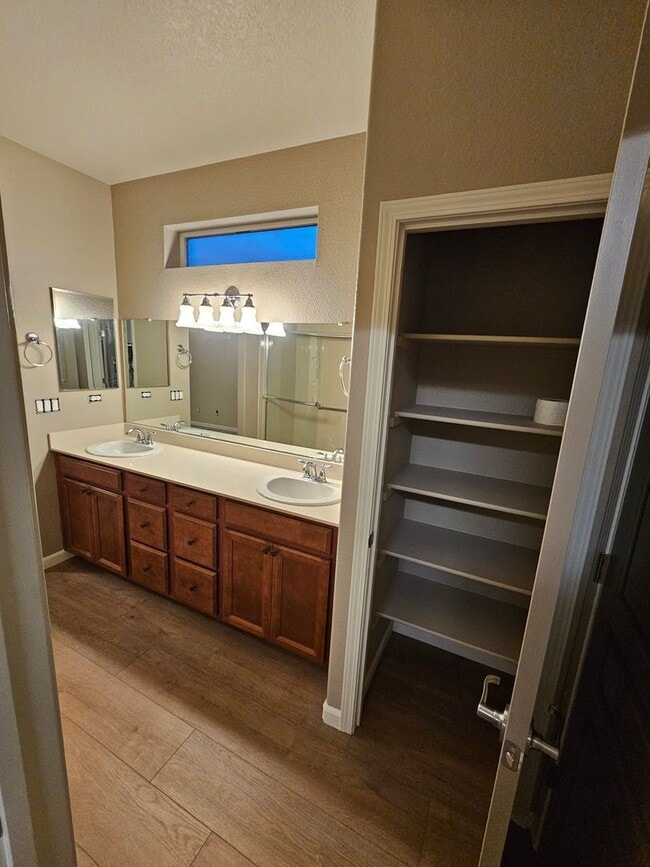 Building Photo - Del Web 55+ fully remodeled