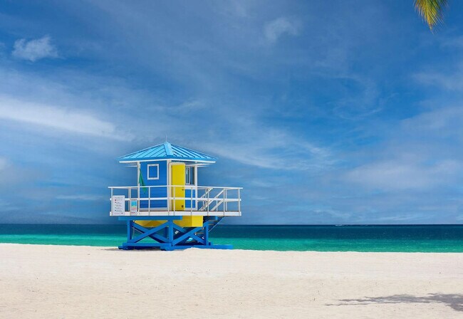 Foto del edificio - 324 Van Buren St