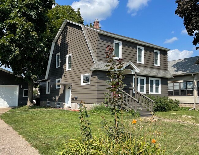 750 W 4th St, Winona, MN 55987 House Rental in Winona, MN