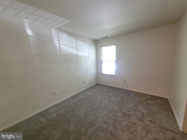 Foto del edificio - 3601 Waltham Ct
