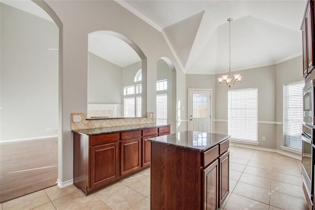 Building Photo - 10031 Red Mesa Dr