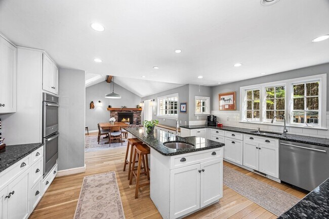 Foto del edificio - 71 Old Pickard Rd