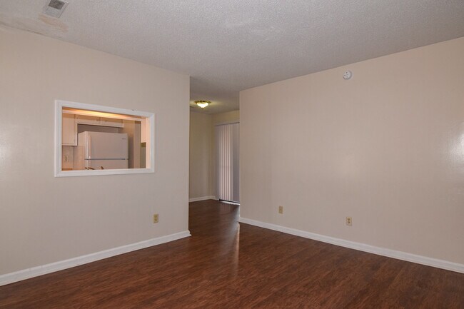 Foto del edificio - 174 Dorchester Manor Blvd