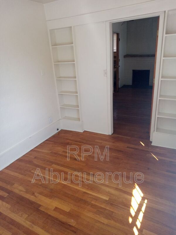 Foto del edificio - 2129 Coal Ave SE
