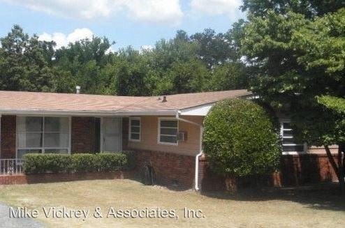 Foto principal - 3325 Tanglewood Dr