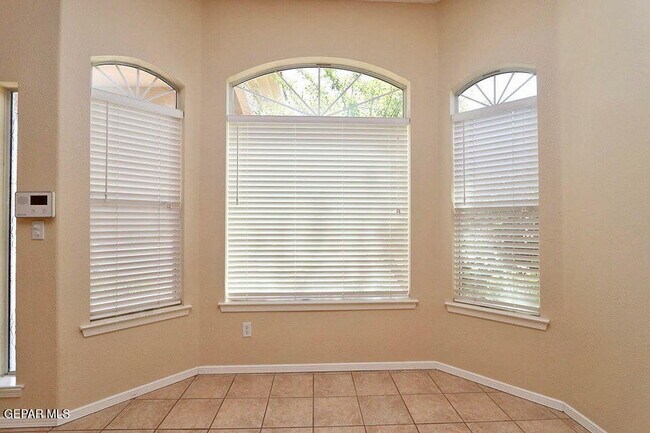 Foto del edificio - 1455 Cherokee Ridge Dr