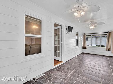 Building Photo - 2 br, 1 bath House - 4380 Benning Rd NE