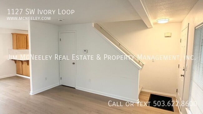 Foto del edificio - 1127 SW Ivory Loop