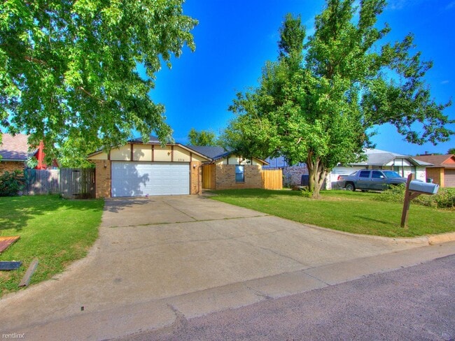 Building Photo - 3 br, 2 bath House - 2716 Zachary Place