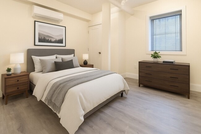 Building Photo - 24 Peterborough St